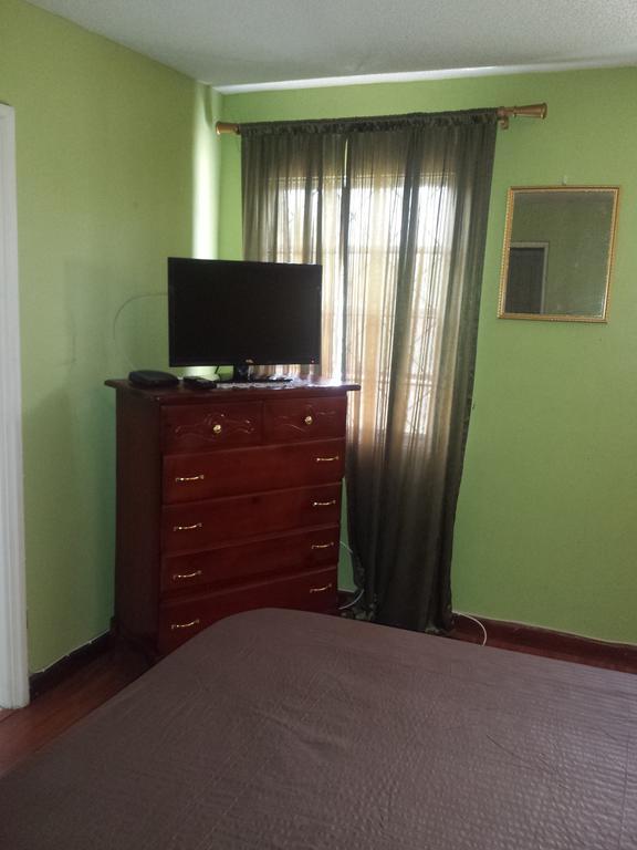 Impeccable Guest Rooms 2 킹스톤 객실 사진